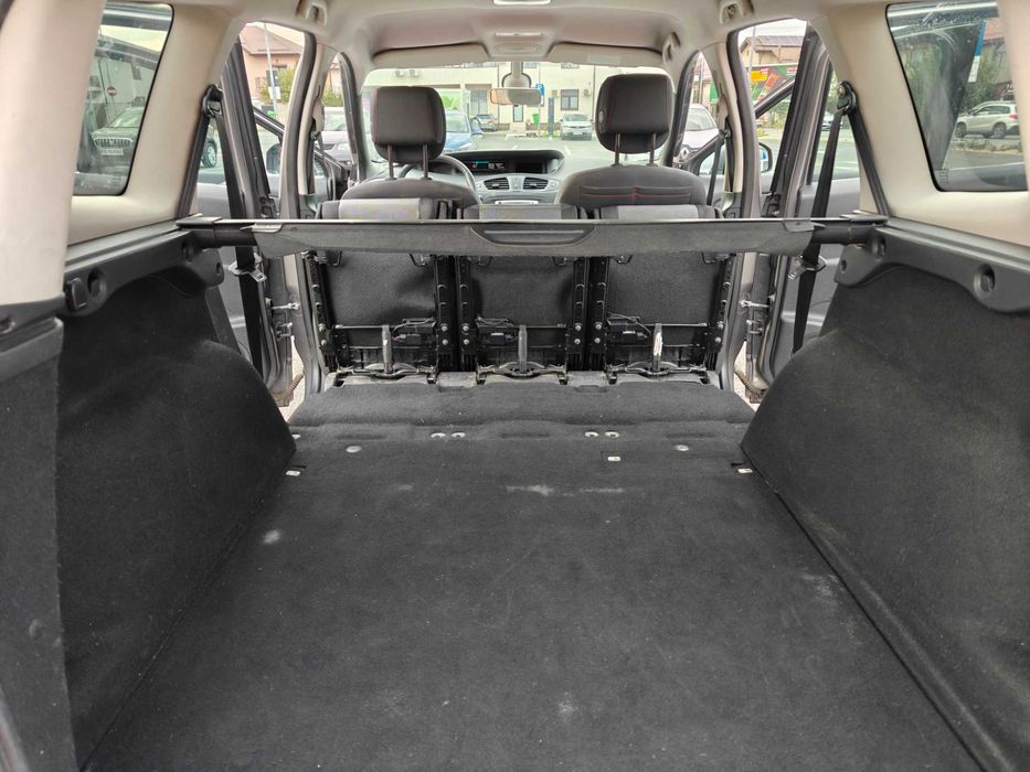 Renault Grand Scenic III 1.6 dCi 5 locuri 2012