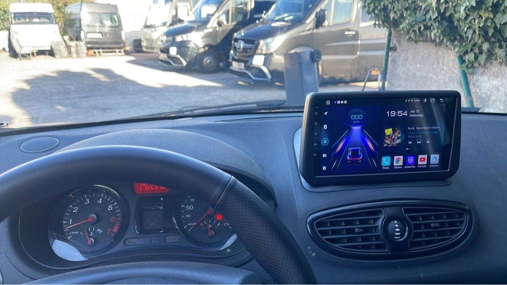 Navigatie Android Renault Clio 3 Waze YouTube GPS casetofon