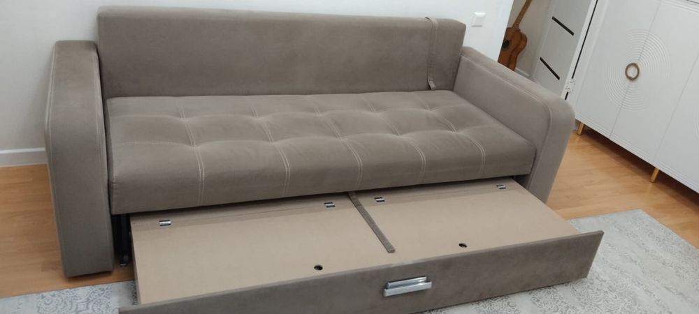 Продвется диван.