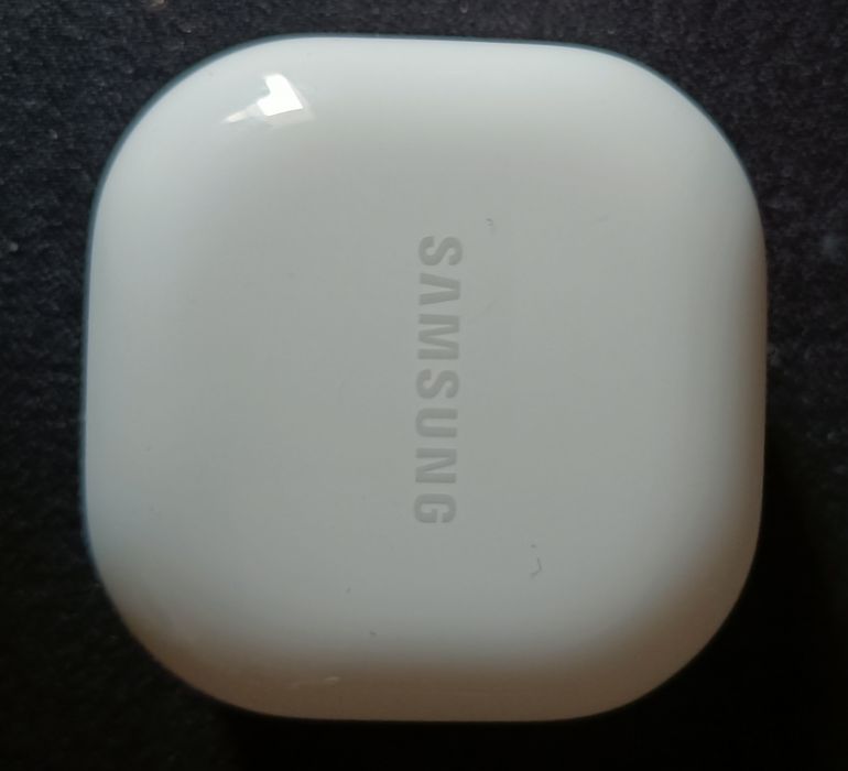 Продам наушники galaxy buds core