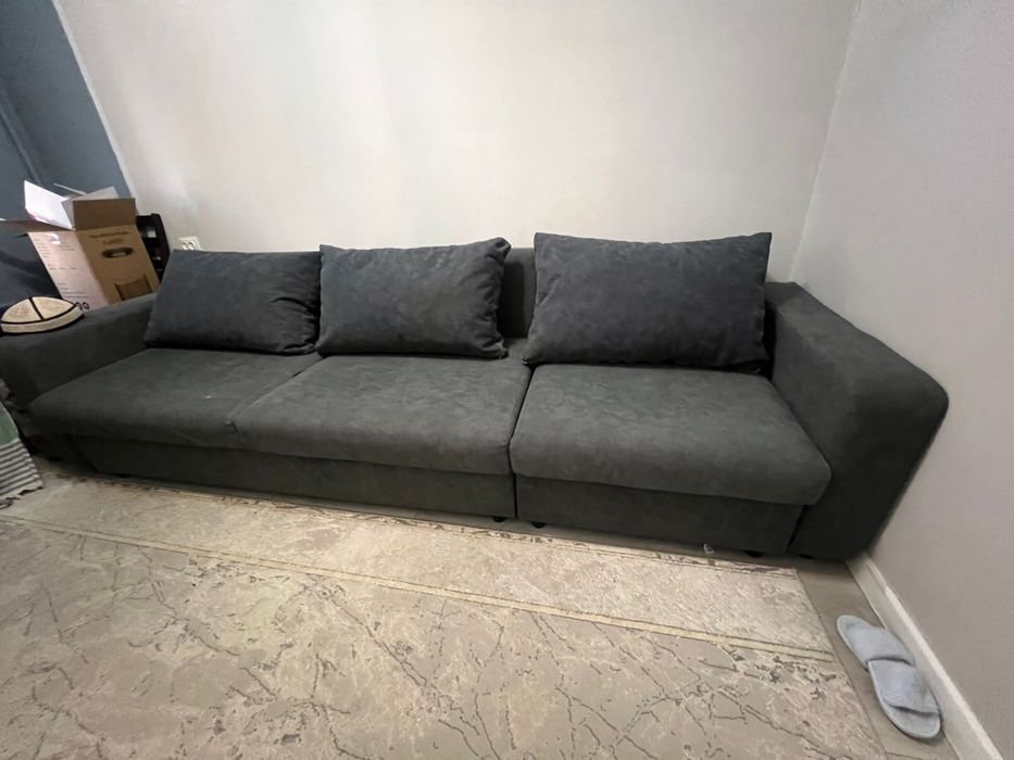 Диван раскладной почти новый с ящиком для хранения