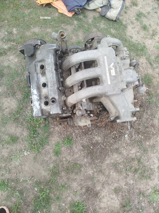 Двигатель Mazda xedos 6