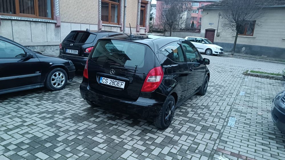 Mercedes A Class 1.9 Motorină – 2010 – AC – Scaune încălzite