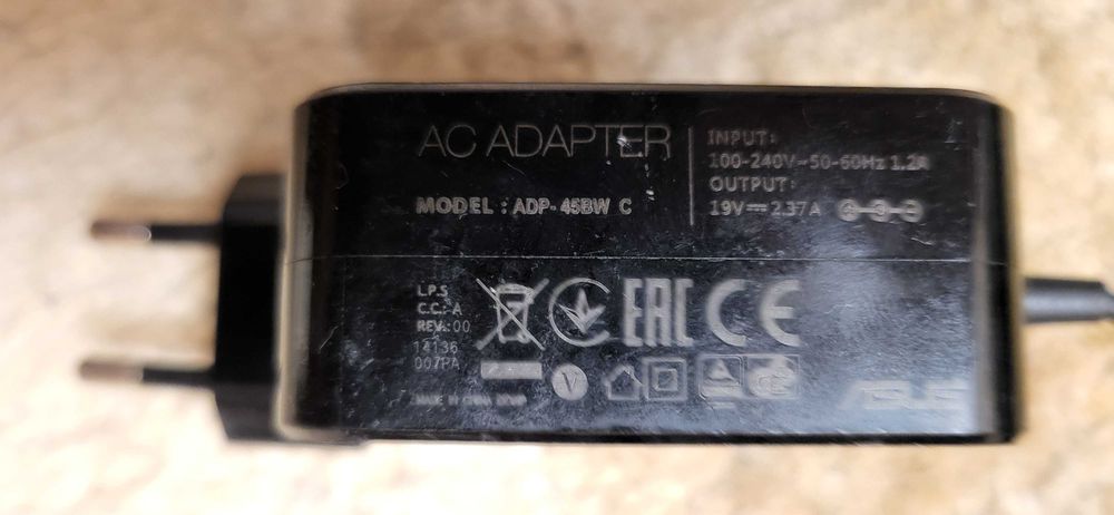 ASUS 45W Incarcator 19V-2.37A Fuctional mufa Groasa