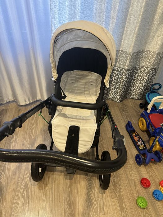 Отдам коляску бесплатно