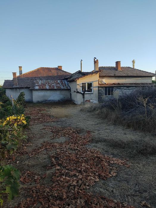 Продавам къща с. Ряхово