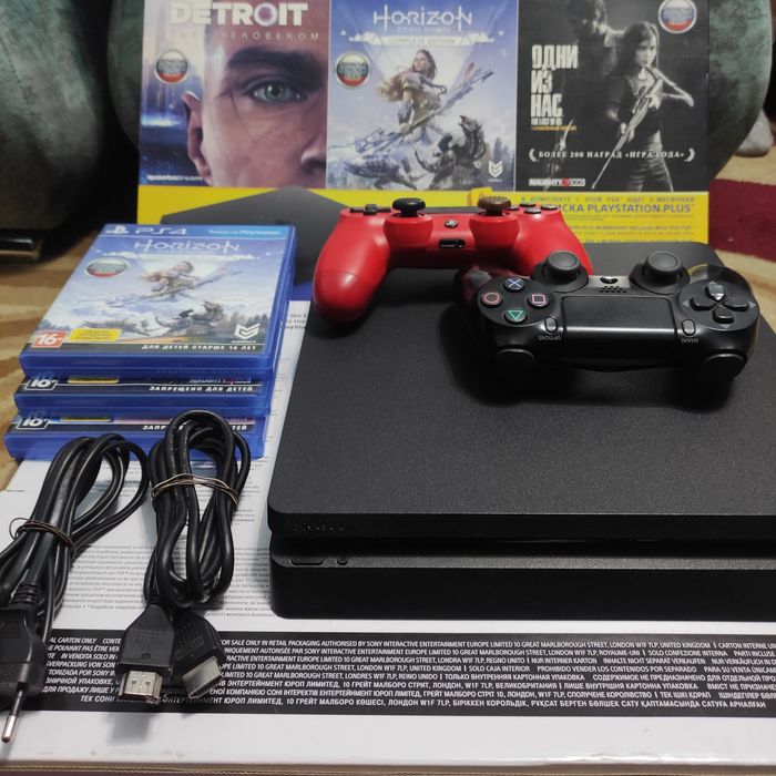 PlayStation 4 slim 1tb