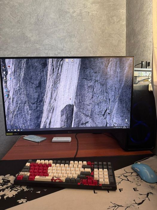 RTX 2060, I5, 16GB Hyper X Black fury RGB, LG 240 герц обмен на Iphone