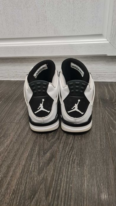 Jordan 4 Retro 'Military Black'