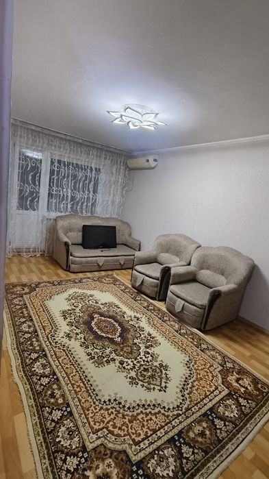 Сдам 2х комн квартиру. Строитель