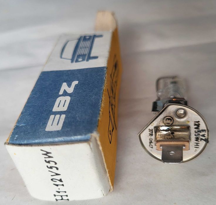 Продавам крушки и бушони за нови и стари автомобили