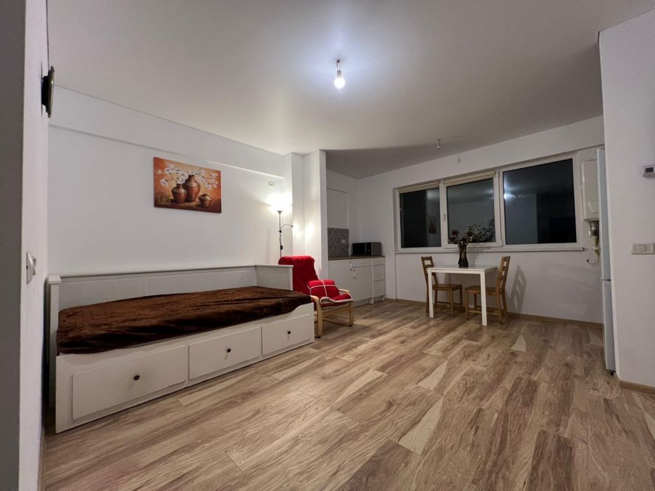 proprietar, garsoniera Pollux Residence, utilata partial mobilata