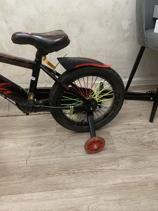 Детский велосипед в идеальном состоянии