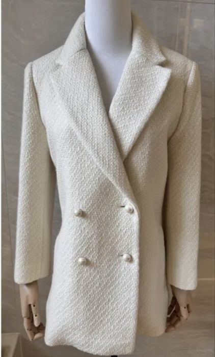 Страхотни комплекти Maje и Sandro - сако и пола букле