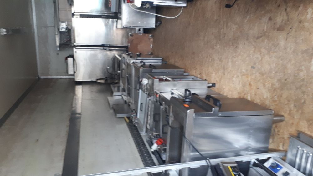 Стиимър/ паромат. Вари под налягане на 190 градуса