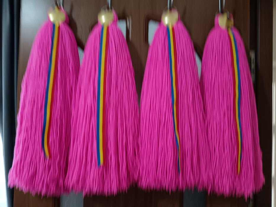 Canaci ciucurii pentru toate animale!