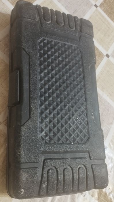 Набор инструментов для автомобиля