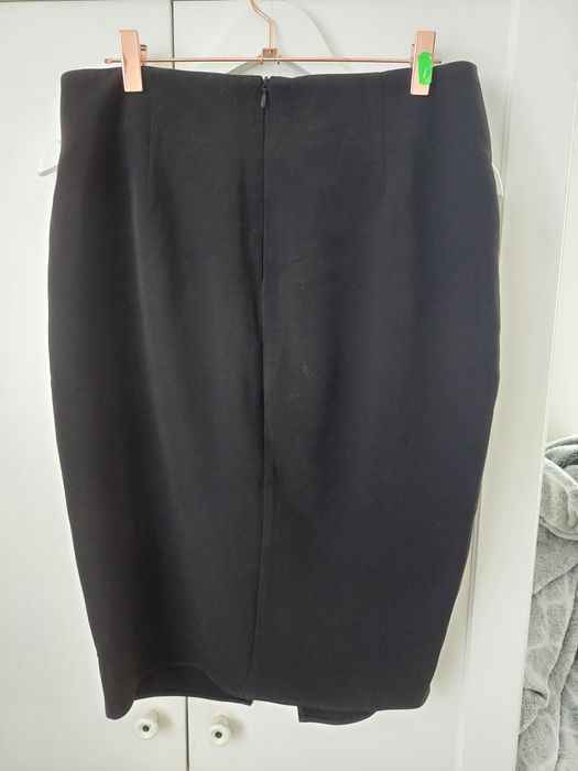 Fusta conica, neagra, marimea 38