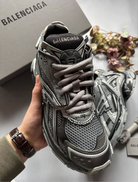 Balenciaga Runner