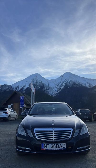 Mercedes E200 / Al doilea proprietar / Cutie Automata / Elegance