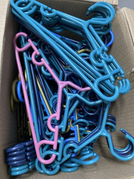 Вешалки детские