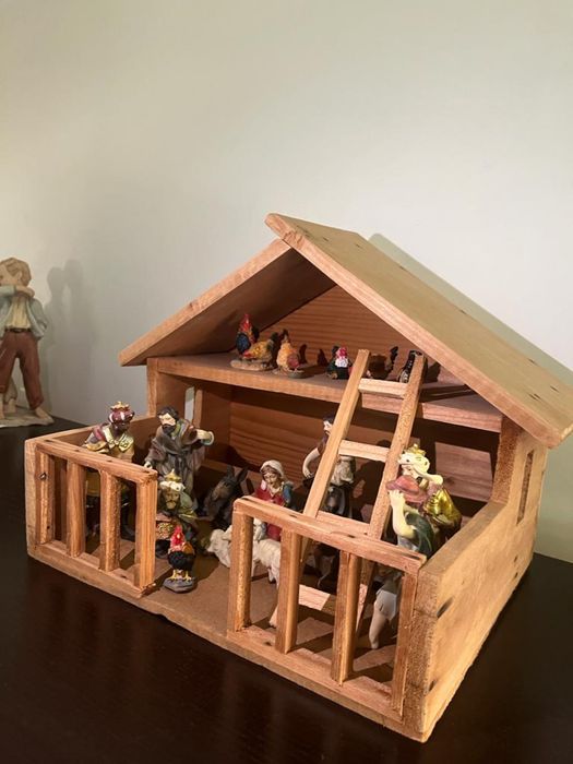 Figurine Scena nasterea Domnului + casuta lemn