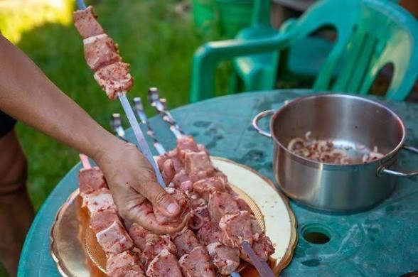 Стейки Рибай, и Маринованные Шашлыки