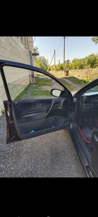 Opel Omega b. Объем 2 литра.