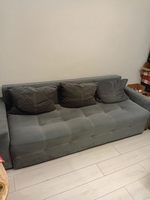 Продается диван.