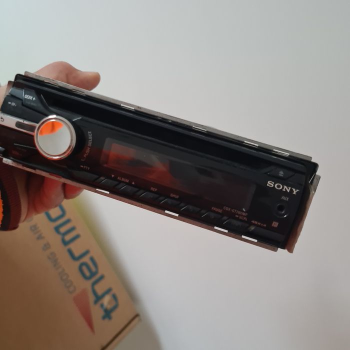 Sony CD player auto cu aux