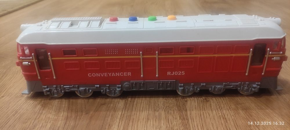 Паровозик ,для мальчиков