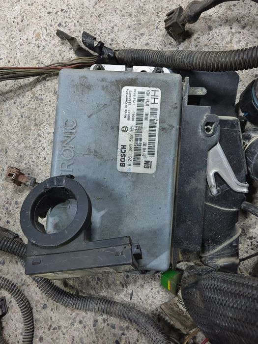 Эбу Opel Omega B в комплекте