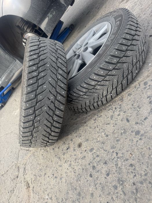 Продам комплект колес
