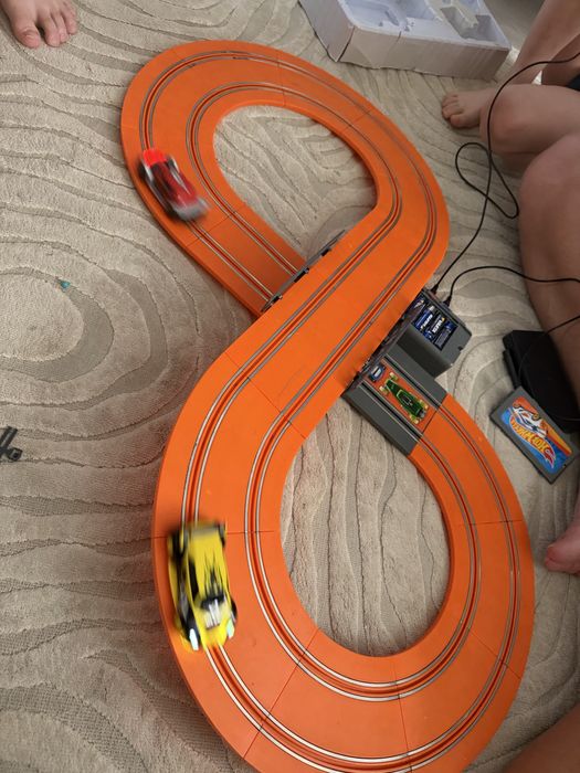 Скоростной трек Hotwheels