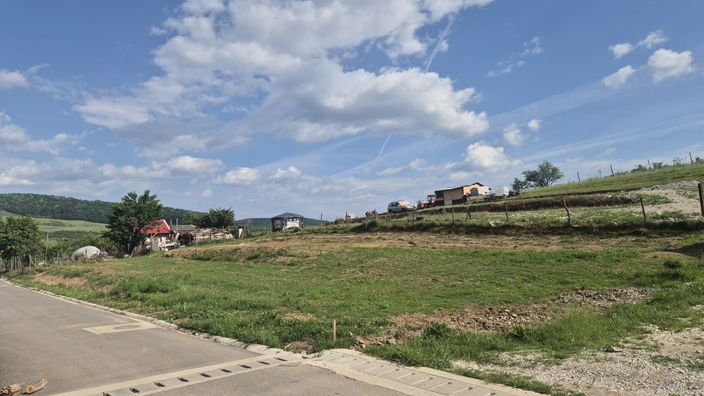 Teren Intravilan Bârsău