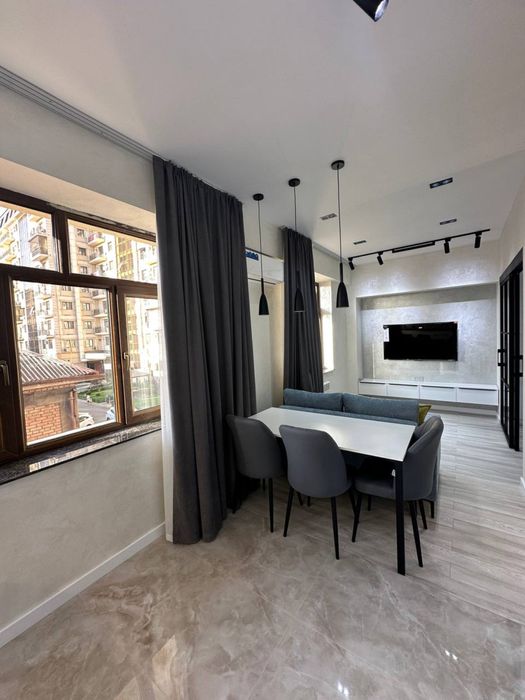 Сдаётся 2 комнатная на максима горького