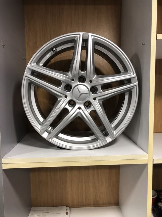 Jante Mercedes R 17