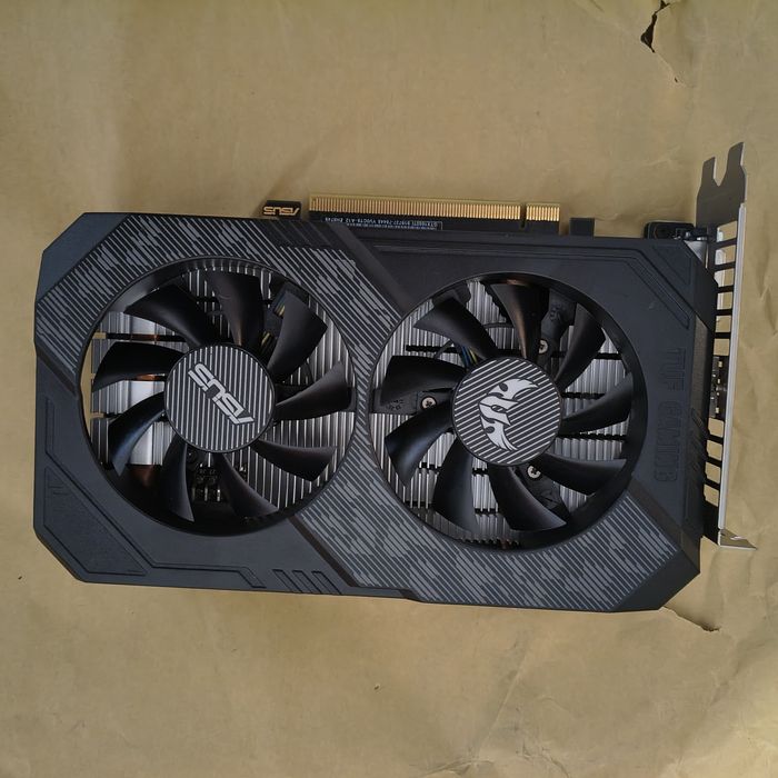 vand placa video gtx 1660ti 6gb gddr6 full box la cutie impecabila