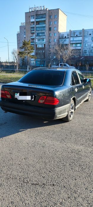 Продаю Мерседес w210