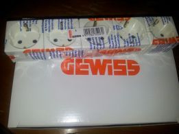 Priza Schuko Gewiss system alb.