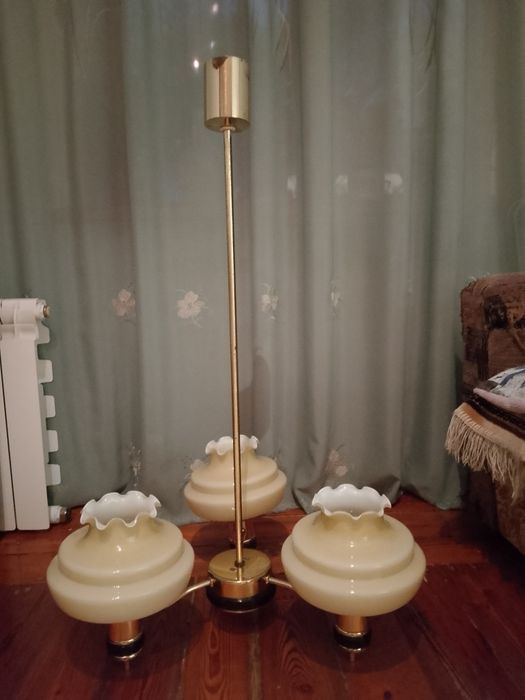 Трехродковая люстра