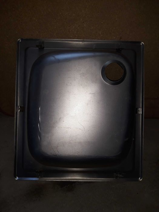 Продается мойка-нержавейка ТОЛСТОСТЕННАЯ