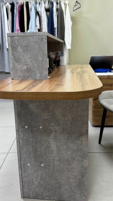 Продам мебель для бутика.