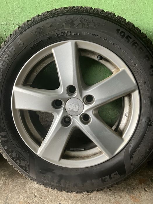 Зимни гуми с джанти 15”