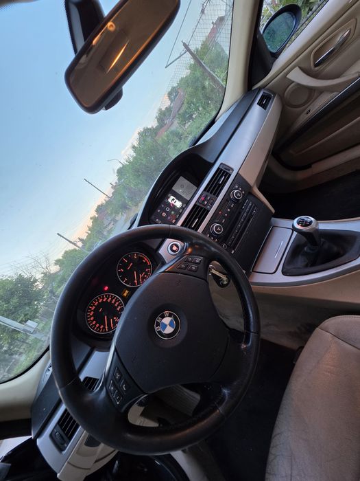 BMW E91 2007 2.0D 163