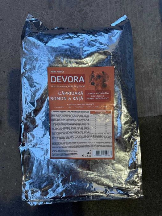 Hrana Devora Grain Free Mini Adult cu caprioara, somon si rata 7.5 kg