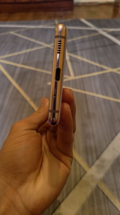 Samsung S20 fe в идиале