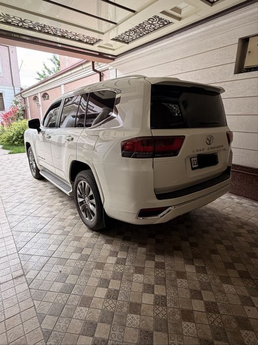 Land Cruiser 300 продается