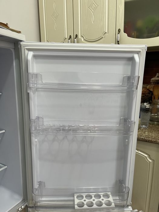 Холодильник Бирюса