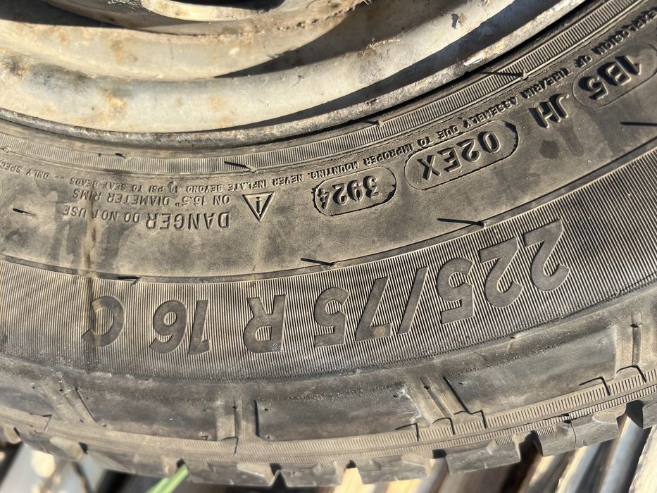 Anvelopa cu janta 225 75 R16 C